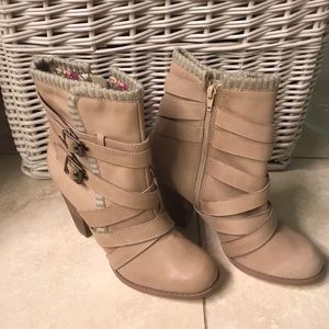 Seychelles ankle boots